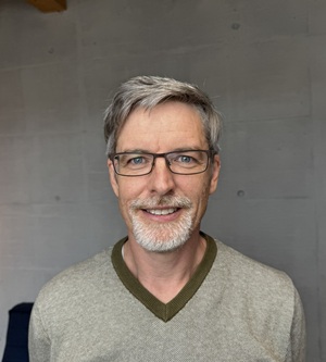 Associate Prof. Dr. Daniel Erlacher